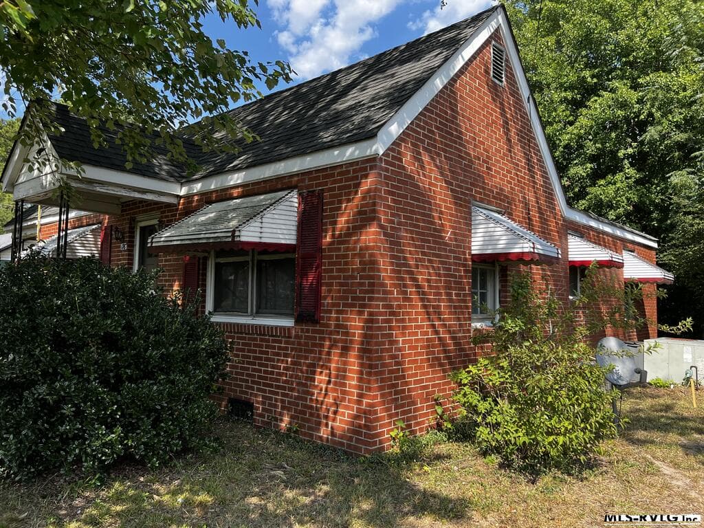 Residential/Vacation at 176 Zoo Rd. N, Roanoke Rapids NC 27870, Roanoke Rapids, photo 2 of 13