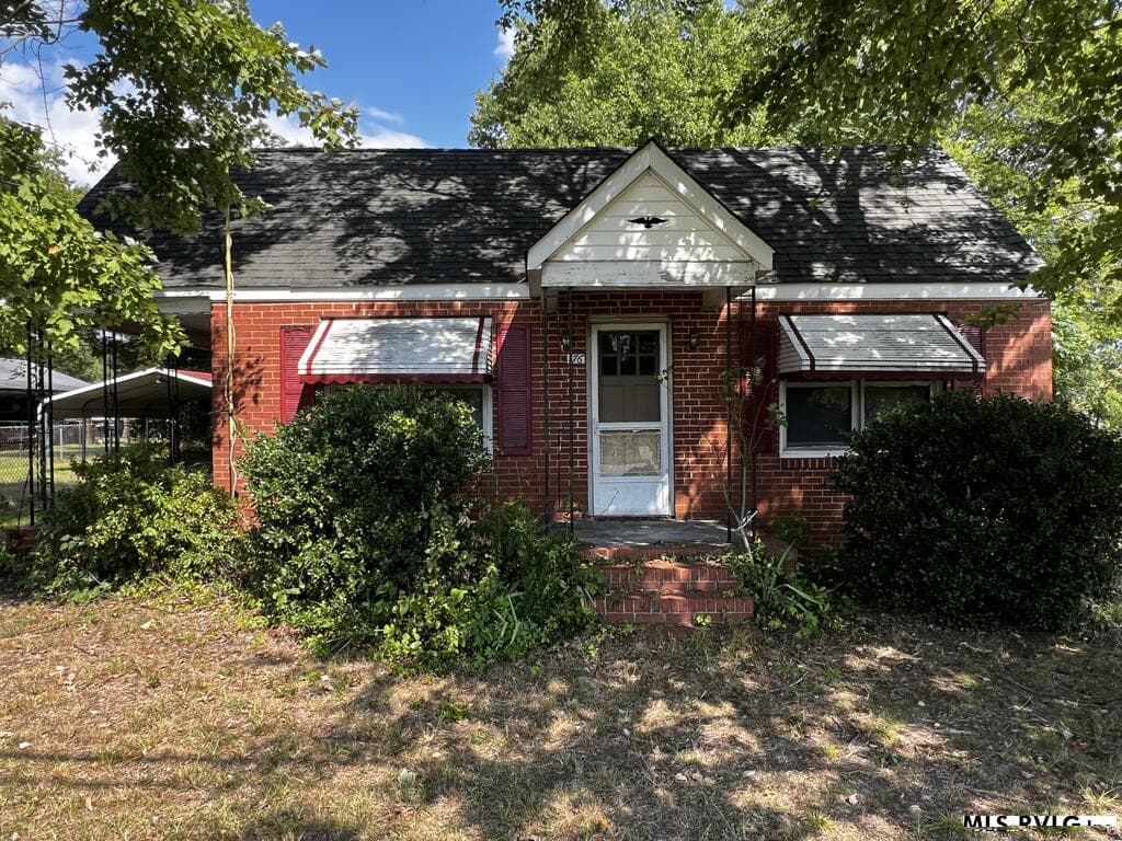 176 Zoo Rd. N, Roanoke Rapids NC 27870
