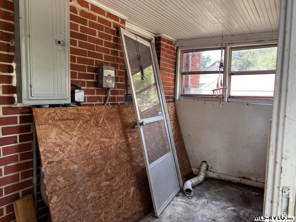 Residential/Vacation at 176 Zoo Rd. N, Roanoke Rapids NC 27870, Roanoke Rapids, photo 11 of 13