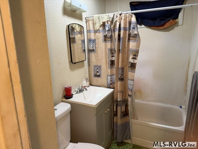 Residential/Vacation at 214 E Pine Street, La Crosse VA 23950, La Crosse, photo 8 of 15