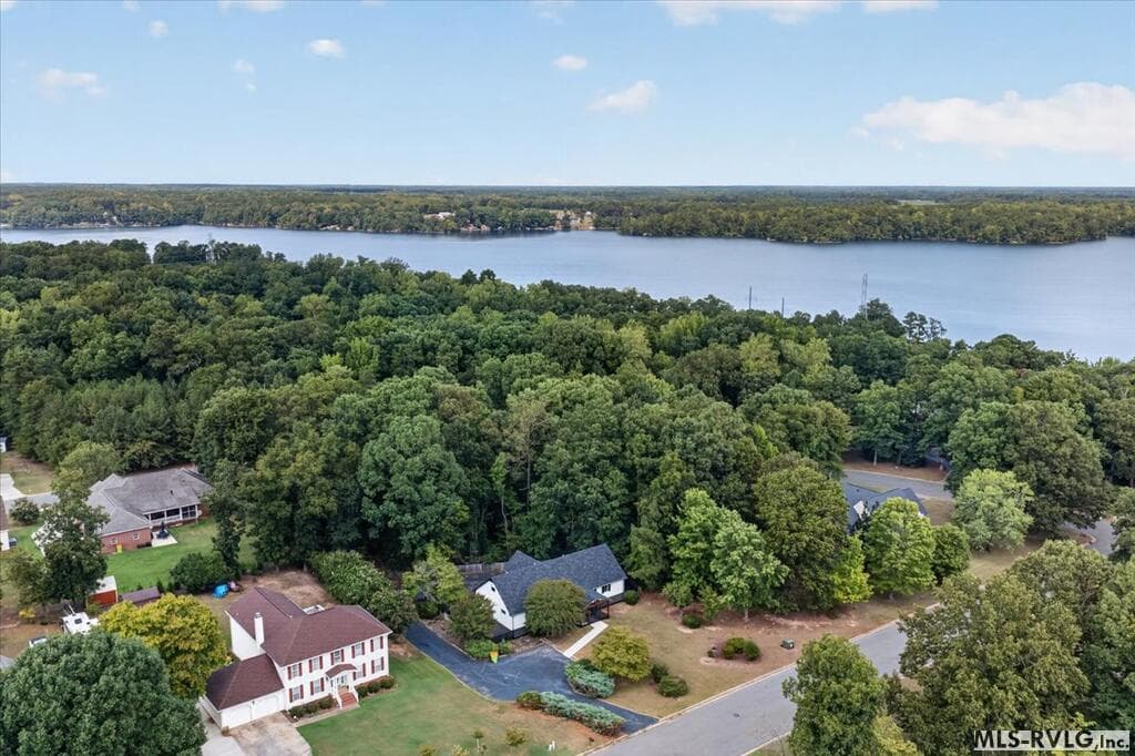 Residential/Vacation at 103 Landfall Court, Roanoke Rapids NC 27870, Roanoke Rapids, photo 3 of 48