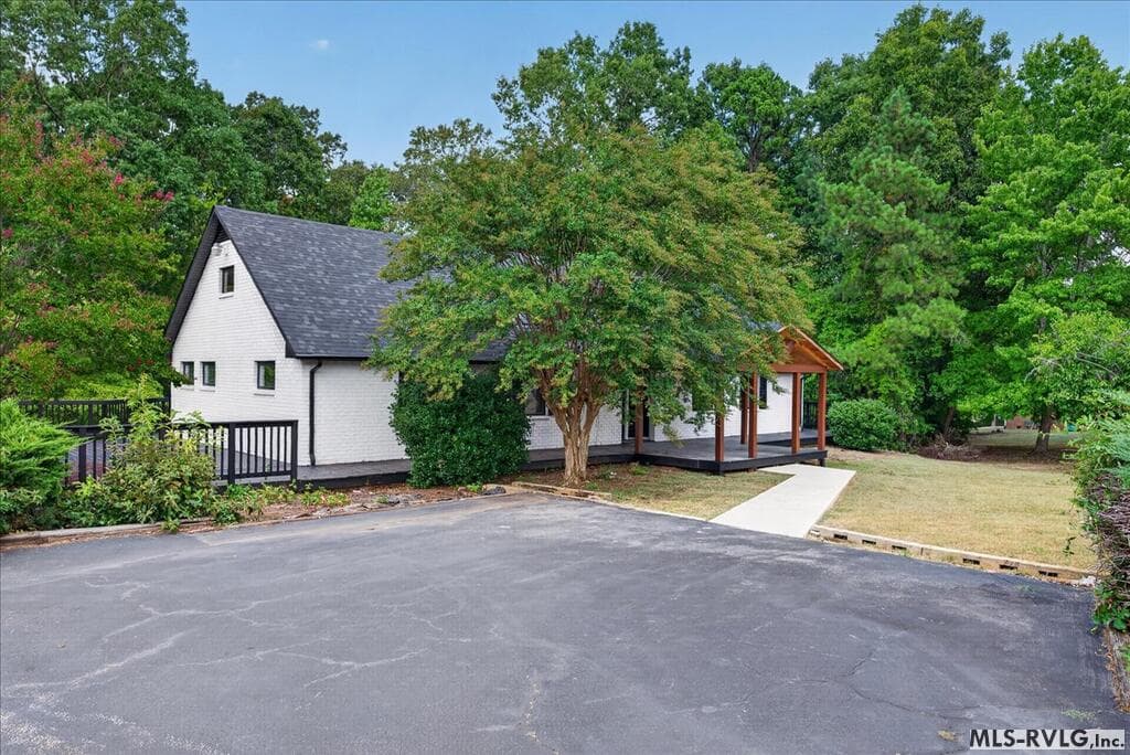 Residential/Vacation at 103 Landfall Court, Roanoke Rapids NC 27870, Roanoke Rapids, photo 39 of 48
