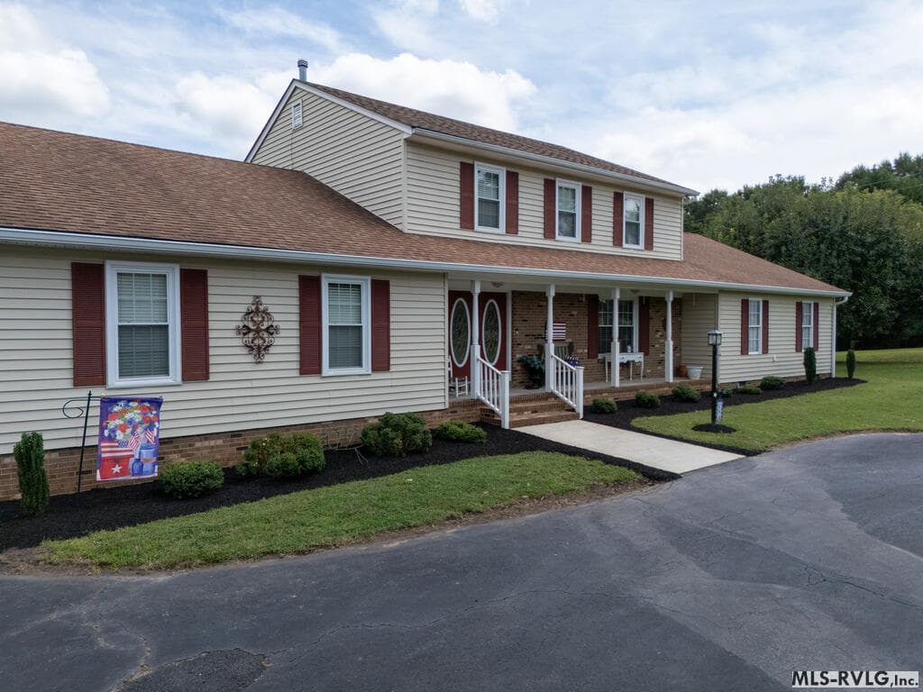 Residential/Vacation at 904 Forest Ln, South Hill VA 23970, South Hill, photo 42 of 68