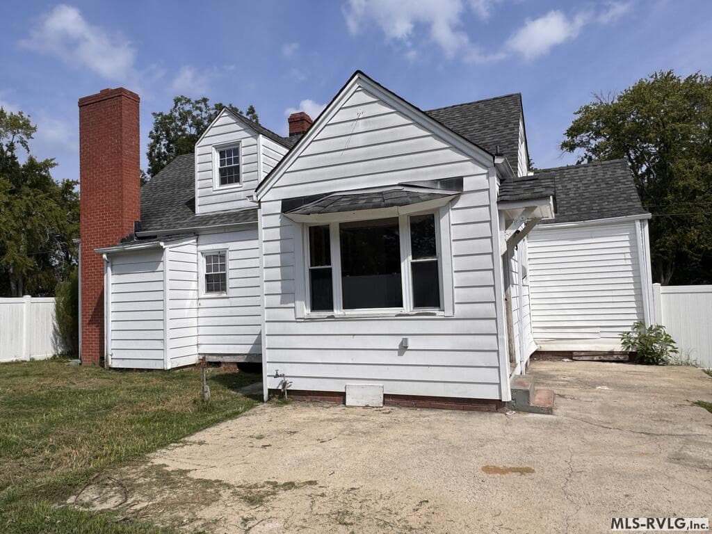 Residential/Vacation at 306 Grove Avenue, Emporia VA 23847, Emporia, photo 13 of 14