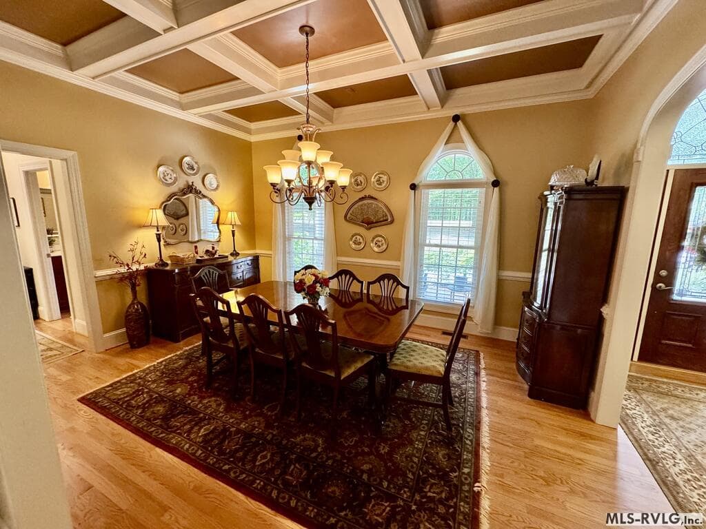 The Dining Room - 207 Sir Payton Dr., Clarksville VA 23927, Clarksville