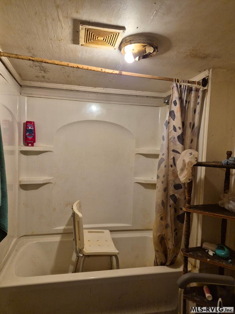 Residential/Vacation at 314 Madison St, Roanoke Rapids NC 27870, Roanoke Rapids, photo 4 of 8