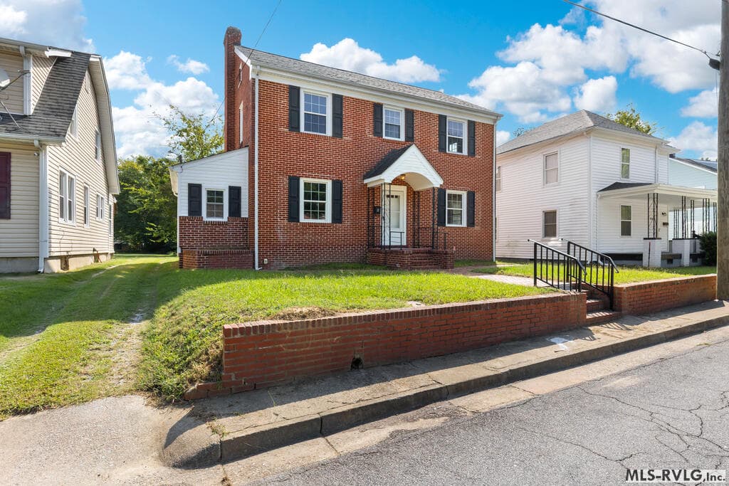 Residential/Vacation at 738 Halifax St, Emporia VA 23847, Emporia, photo 4 of 50