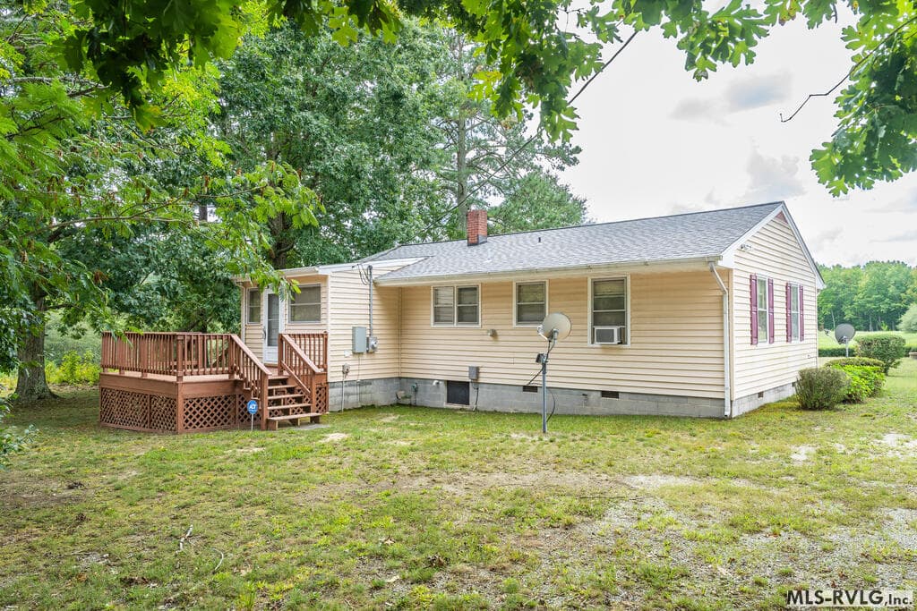 Residential/Vacation at 1388 Lewis Dr, Emporia VA 23847, Emporia, photo 6 of 26