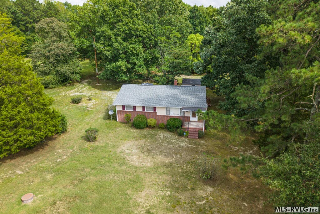 Residential/Vacation at 1388 Lewis Dr, Emporia VA 23847, Emporia, photo 9 of 26