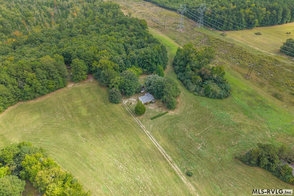 Residential/Vacation at 1388 Lewis Dr, Emporia VA 23847, Emporia, photo 11 of 26