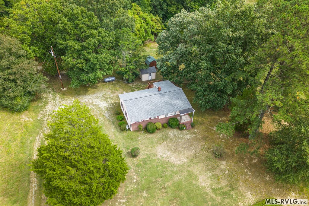 Residential/Vacation at 1388 Lewis Dr, Emporia VA 23847, Emporia, photo 8 of 26