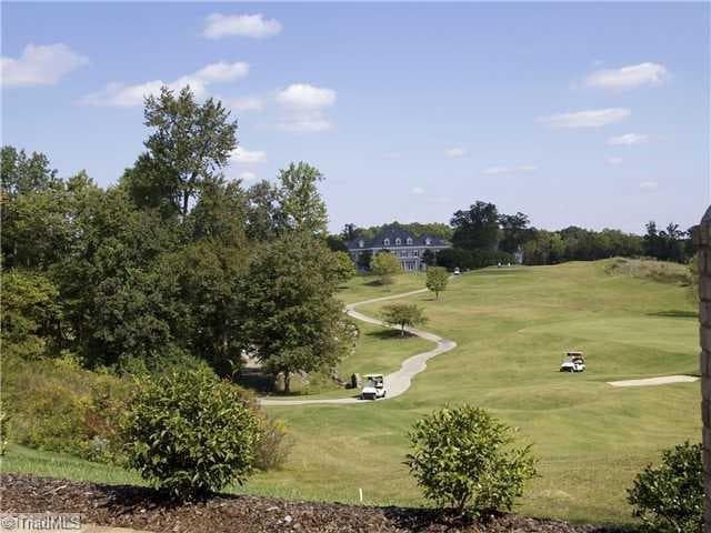 Single Family Residence at 9 Dovercrest Court, Greensboro NC 27407, photo 3 of 8