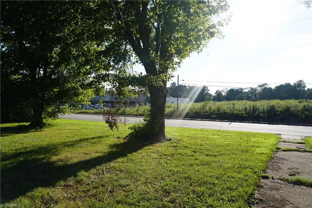 Commercial at 104 E Lee Avenue, Yadkinville NC 27055, photo 2 of 14