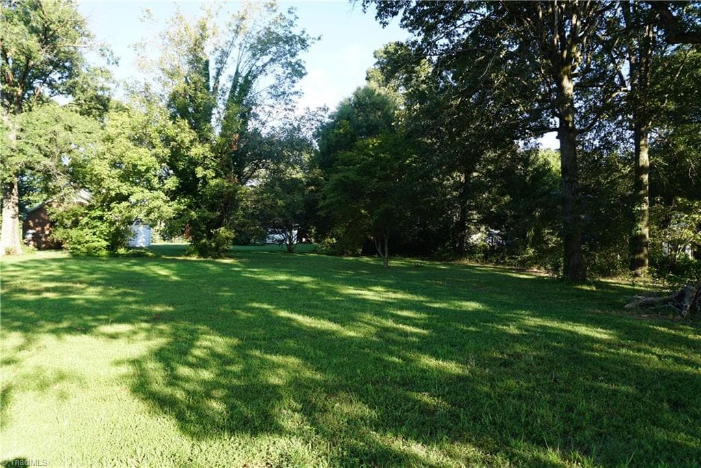 Commercial at 104 E Lee Avenue, Yadkinville NC 27055, photo 7 of 14