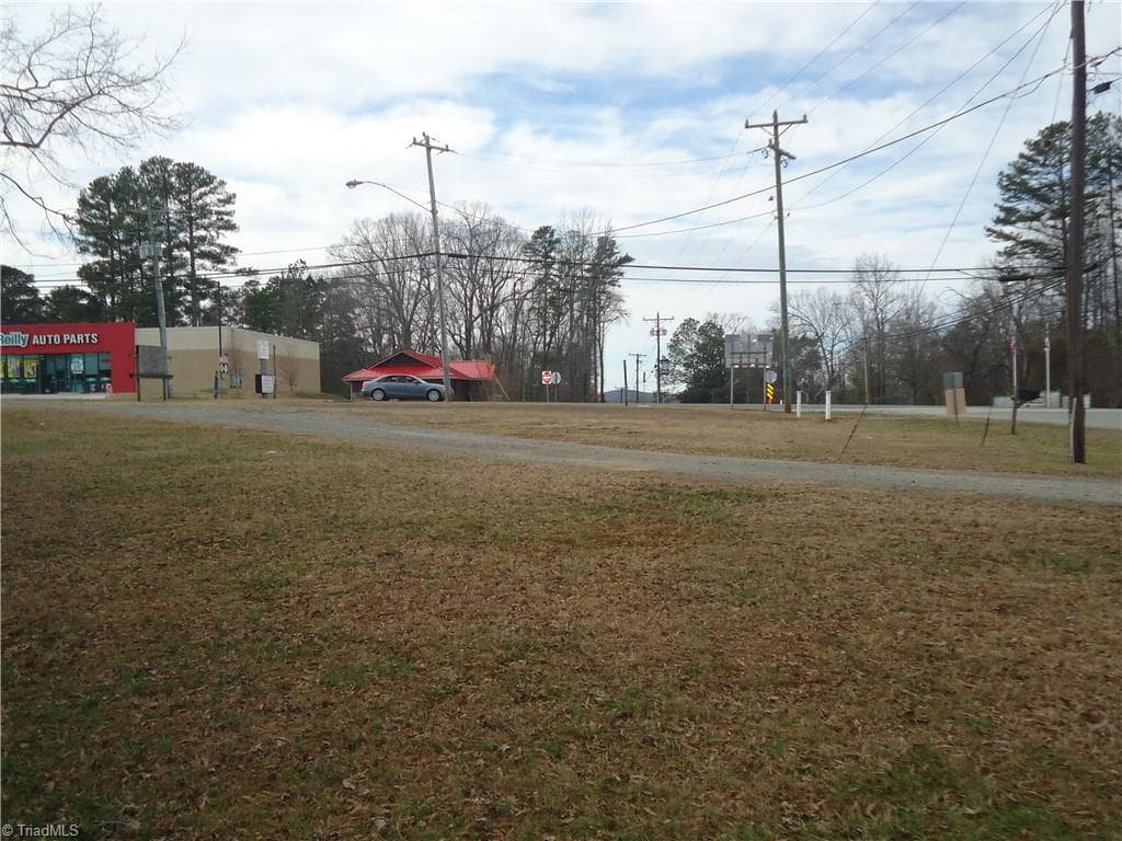 Retail at 17871 S NC Highway 109, Denton NC 27239, photo 7 of 9