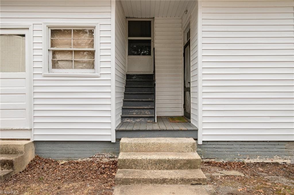 Quadruplex at 510 Piedmont Street, Reidsville NC 27320, photo 7 of 36