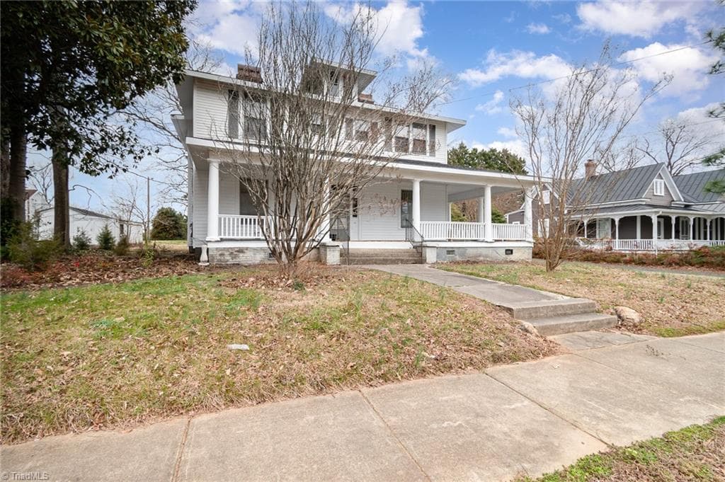 Quadruplex at 510 Piedmont Street, Reidsville NC 27320, photo 3 of 36