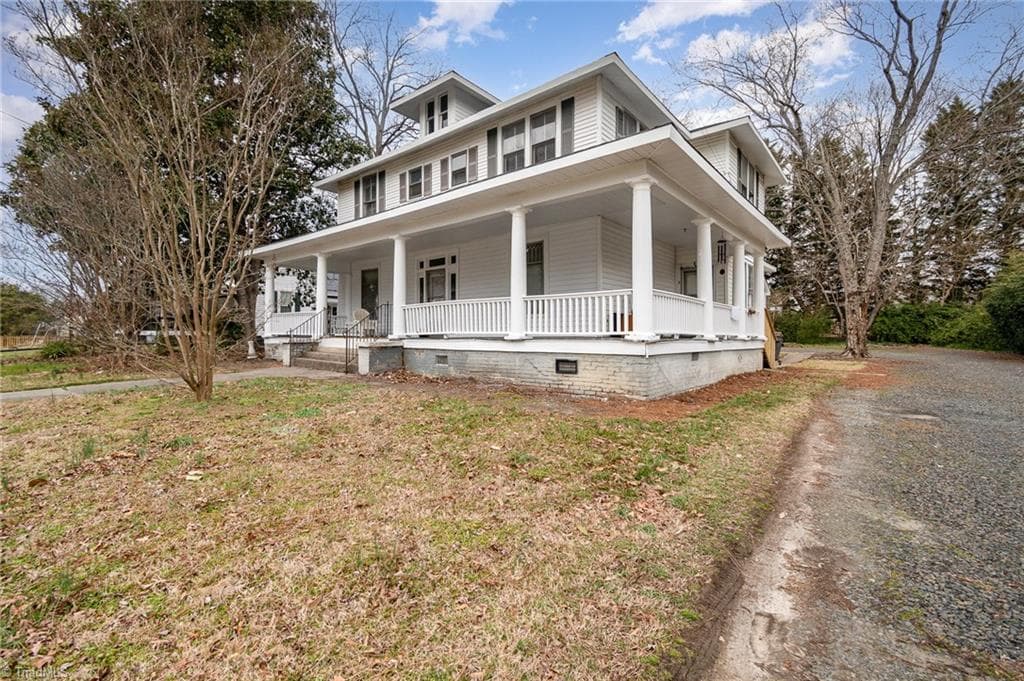 Quadruplex at 510 Piedmont Street, Reidsville NC 27320, photo 4 of 36