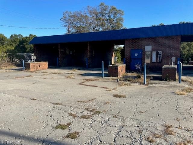 Investment at 2012 E Market Street, Greensboro NC 27401, Greensboro, photo 7 of 14