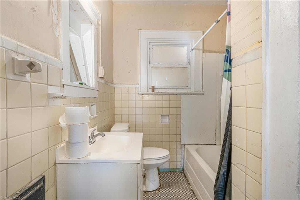 Rooming House at 1012 S Main Street, Burlington NC 27215, Burlington, photo 14 of 50