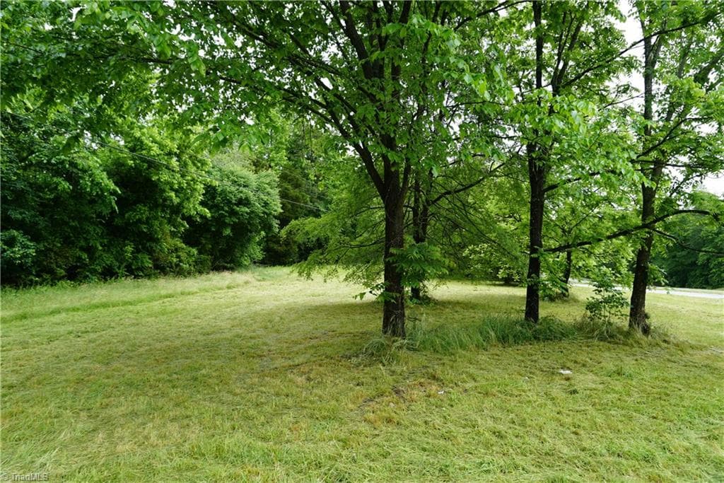 Commercial at 253 N Urban Street, Thomasville NC 27360, photo 7 of 16