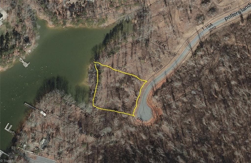 Single Family Residence at 606 Potters Landing, Denton NC 27239, photo 2 of 9