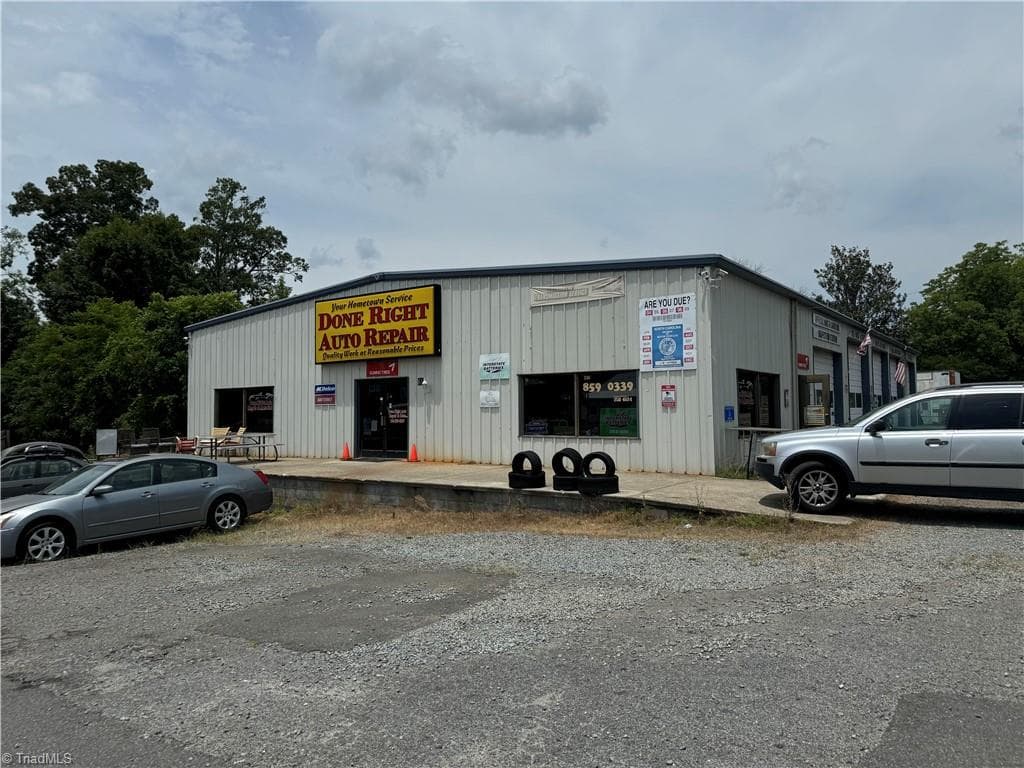 Retail at 61 Peacock Avenue, Denton NC 27239, photo 26 of 27