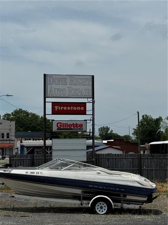 Retail at 61 Peacock Avenue, Denton NC 27239, photo 25 of 27