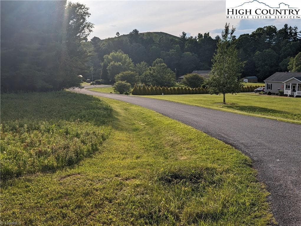 Unimproved Land at Lot 25 Dockery Lane, Sparta NC 28675, photo 5 of 10