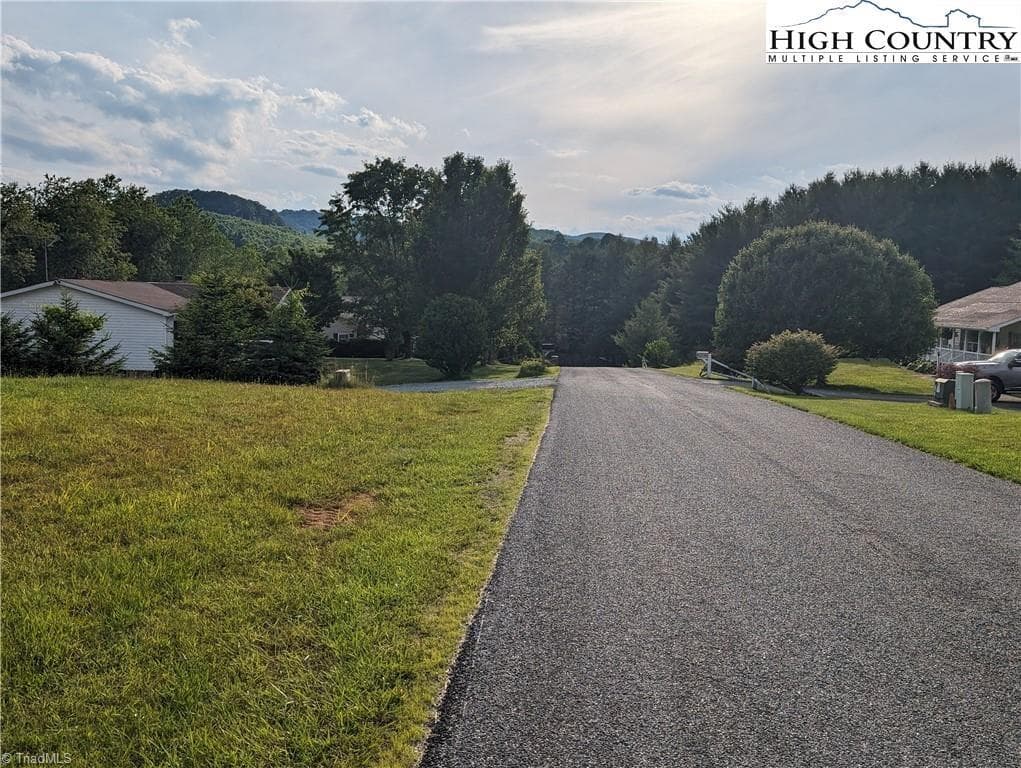 Unimproved Land at Lot 1 River Creek Drive, Sparta NC 28675, photo 4 of 6