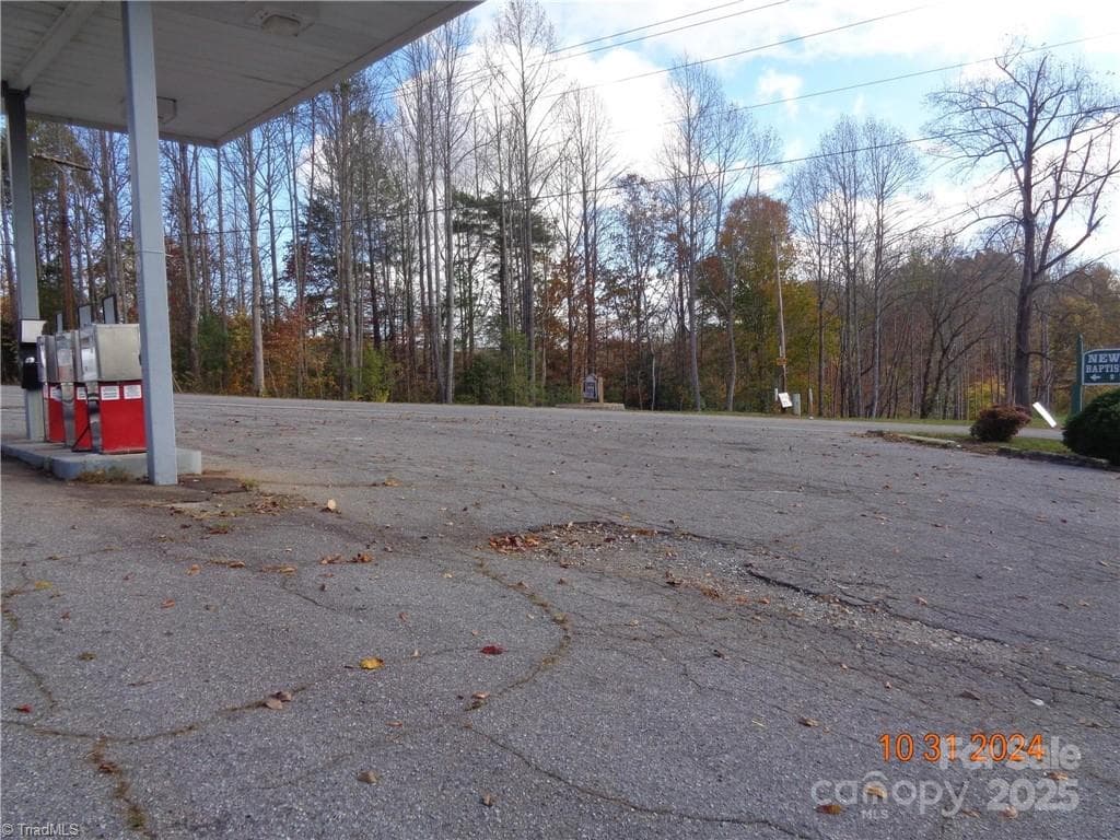 Retail at 8172 Boone Trail, Purlear NC 28665, photo 6 of 35