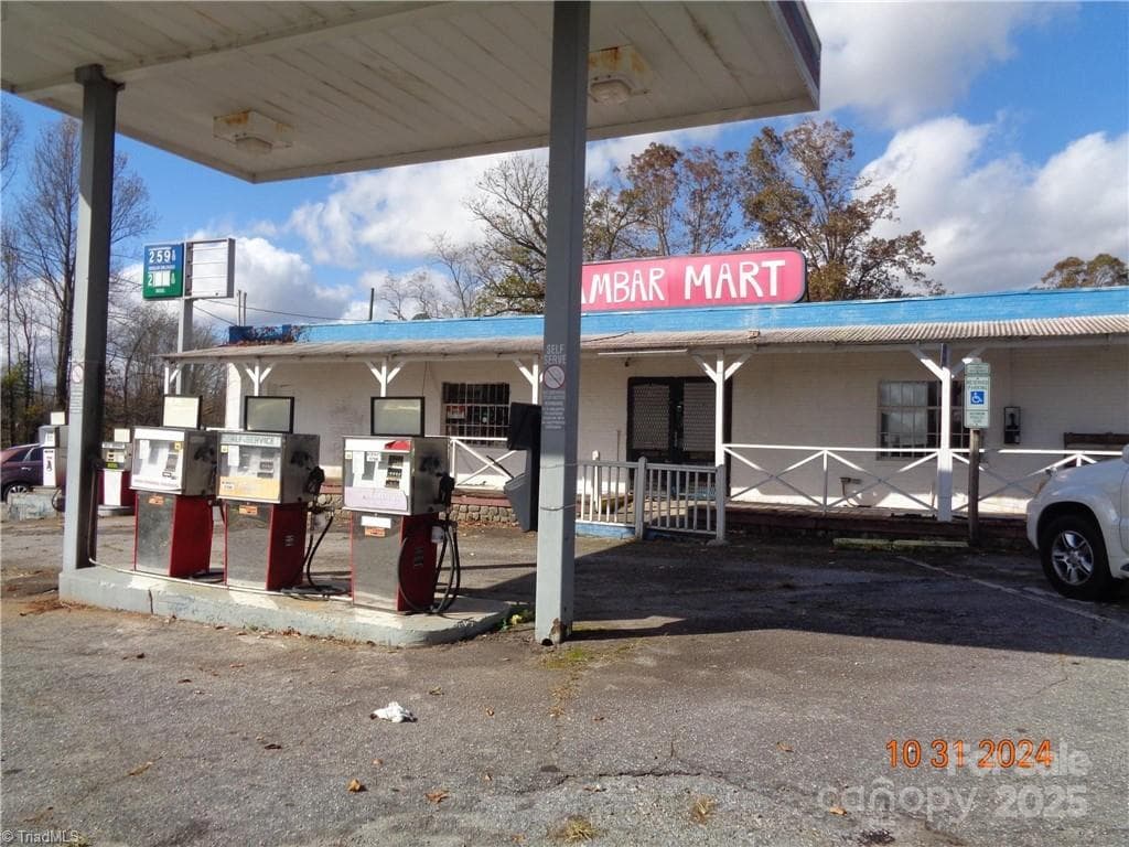 Retail at 8172 Boone Trail, Purlear NC 28665, photo 3 of 35