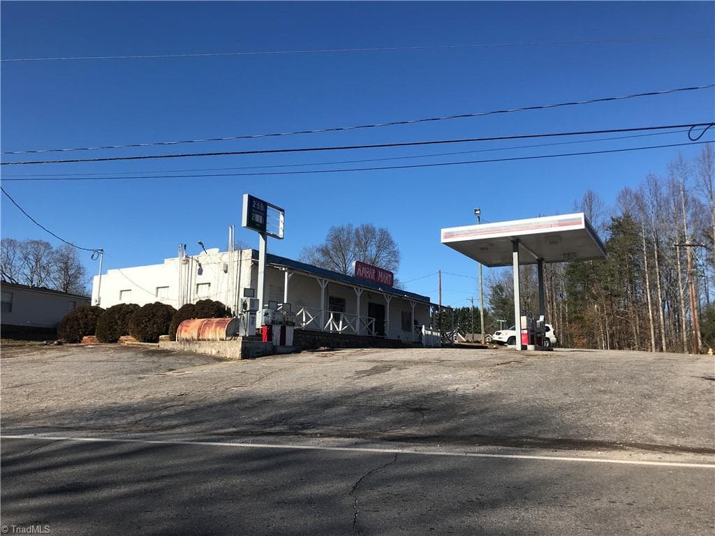 Retail at 8172 Boone Trail, Purlear NC 28665, photo 14 of 35