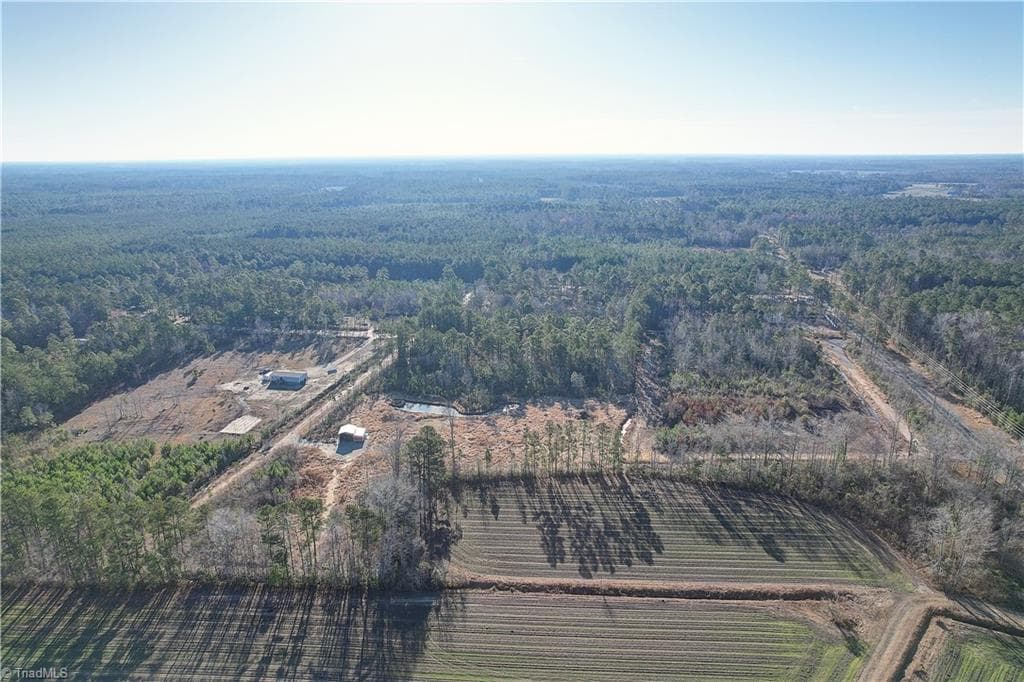 Single Family Residence at 105 Bay Drive, Tabor City NC 28463, photo 4 of 17