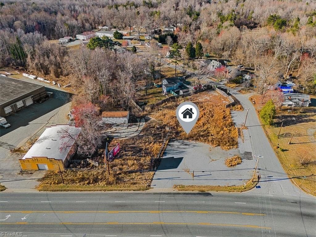 1570 National Highway, Thomasville NC 27360