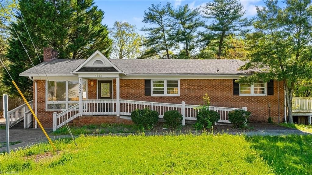 1552 Skeet Club Road, High Point NC 27265