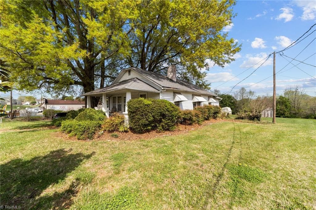 Stick/Site Built at 313 E King Street, King NC 27021, photo 5 of 27