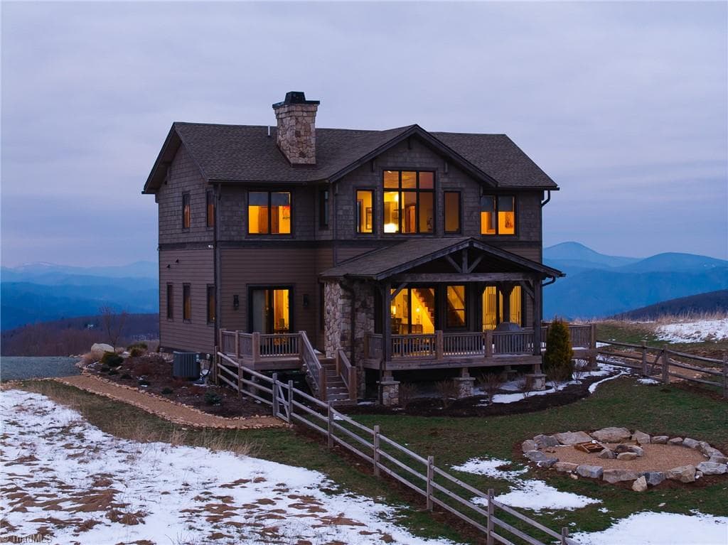 Stick/Site Built at 352 Great Sky Drive, Banner Elk NC 28604, Banner Elk, photo 2 of 26
