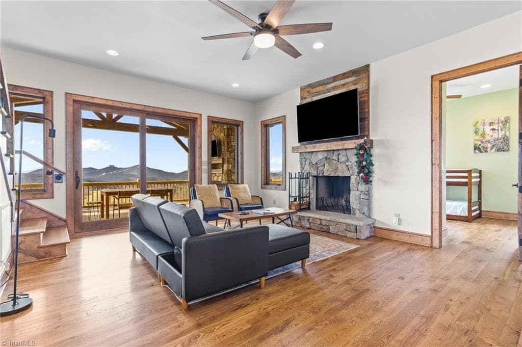 Stick/Site Built at 352 Great Sky Drive, Banner Elk NC 28604, Banner Elk, photo 7 of 26