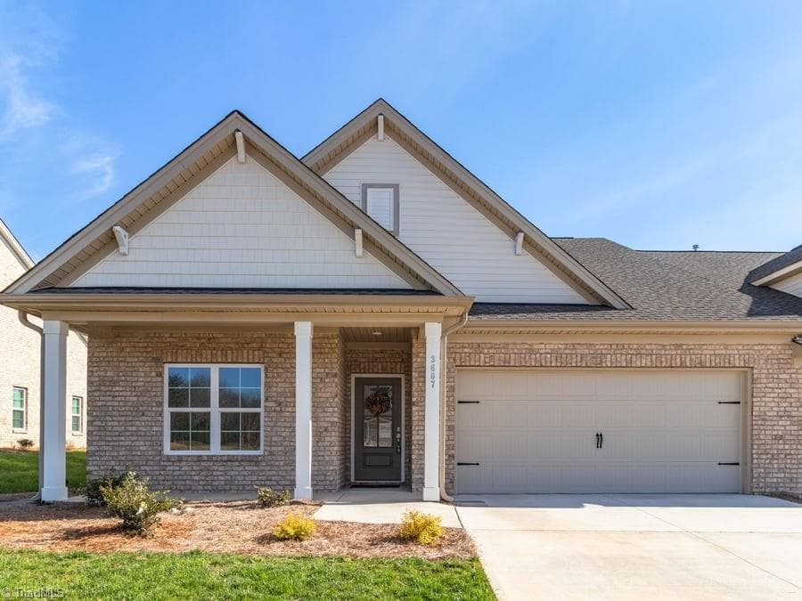 Stick/Site Built at 3607 Townland Circle, Clemmons NC 27012, photo 2 of 24