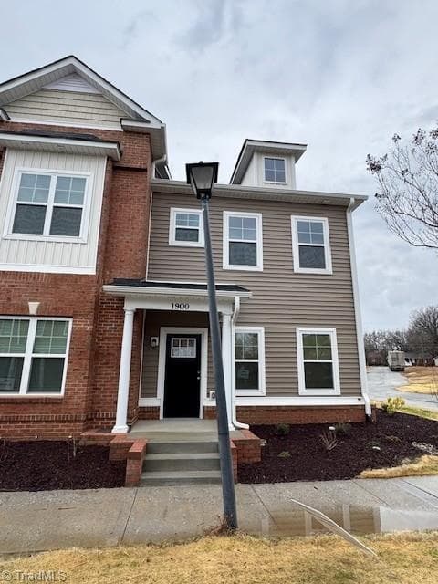 Stick/Site Built at 1900 Everitt Street, Greensboro NC 27401, photo 5 of 24