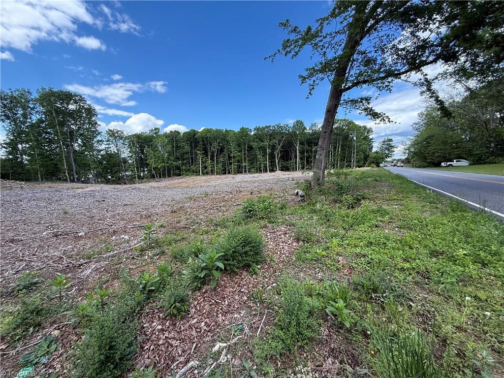 Office at 3.61ac Kirby Road, King NC 27021, photo 3 of 11