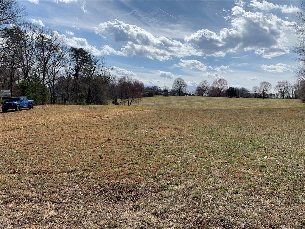 Investment at 320 W King Street, King NC 27021, photo 11 of 11
