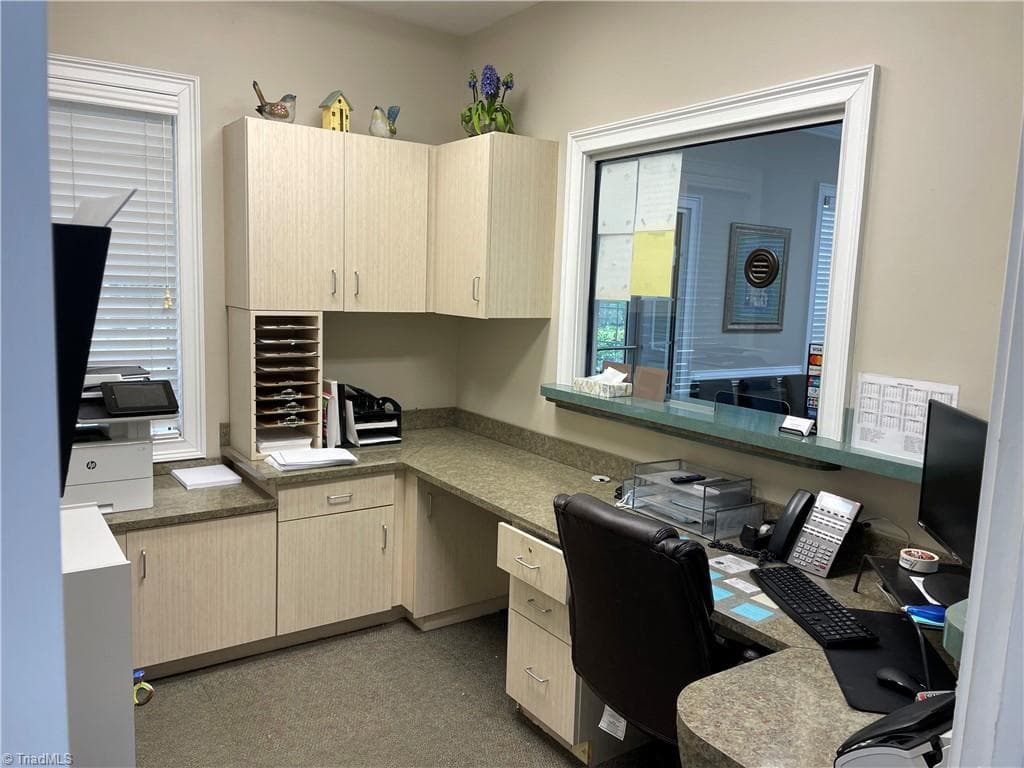 Medical at 1611 Flora Avenue, Burlington NC 27217, Burlington, photo 16 of 17