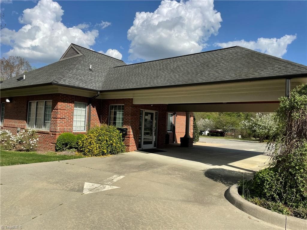 1611 Flora Avenue, Burlington NC 27217