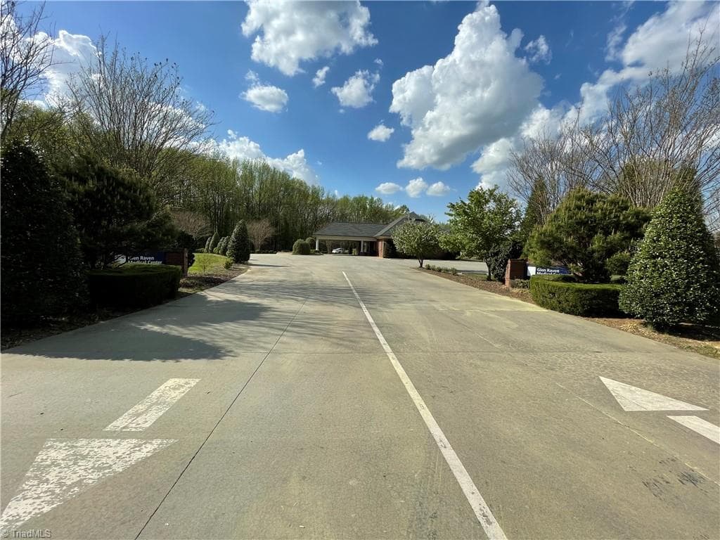 Medical at 1611 Flora Avenue, Burlington NC 27217, Burlington, photo 5 of 17