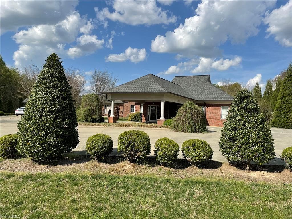 Medical at 1611 Flora Avenue, Burlington NC 27217, Burlington, photo 4 of 17