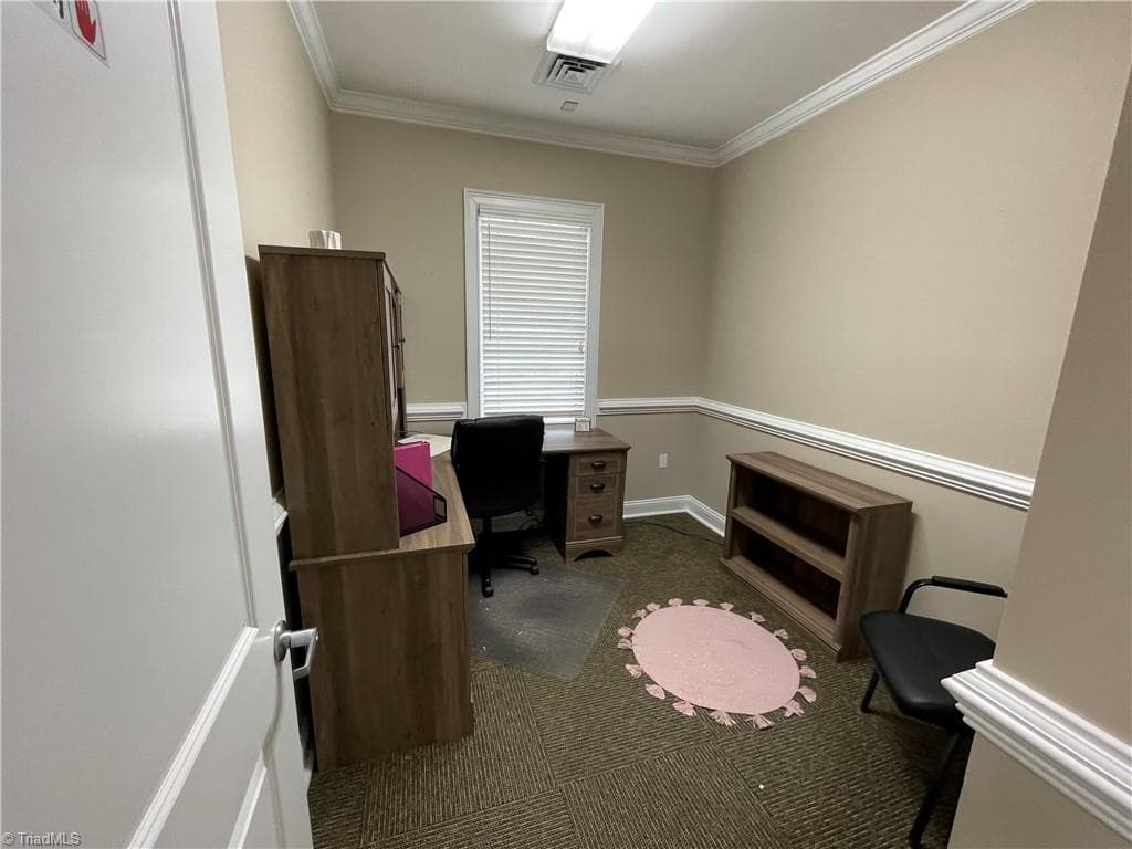 Medical at 1611 Flora Avenue, Burlington NC 27217, Burlington, photo 8 of 17