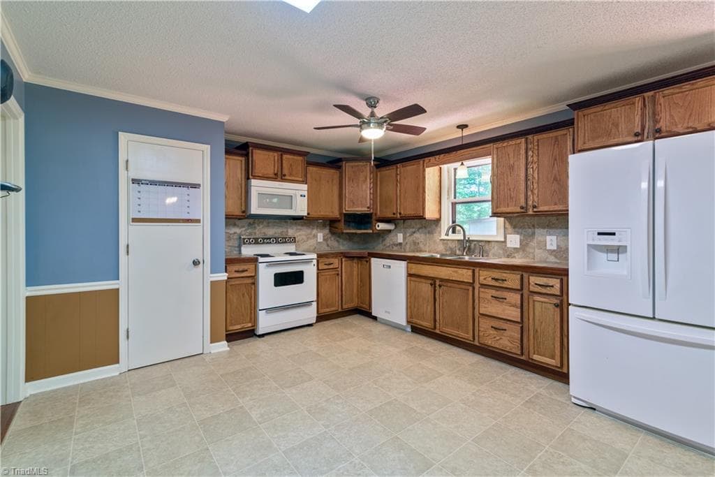 Stick/Site Built at 1625 Eagle Crest Drive, Pfafftown NC 27040, photo 19 of 38
