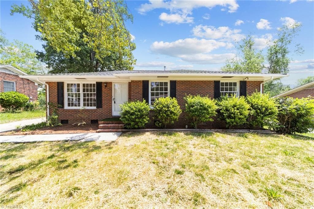 2507 Fontaine Road, Greensboro NC 27407